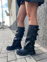 Stivale alto con fibbie 5087