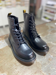 Anfibi stivaletti in ecopelle 8290