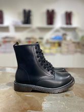 Anfibi stivaletti in ecopelle 8290