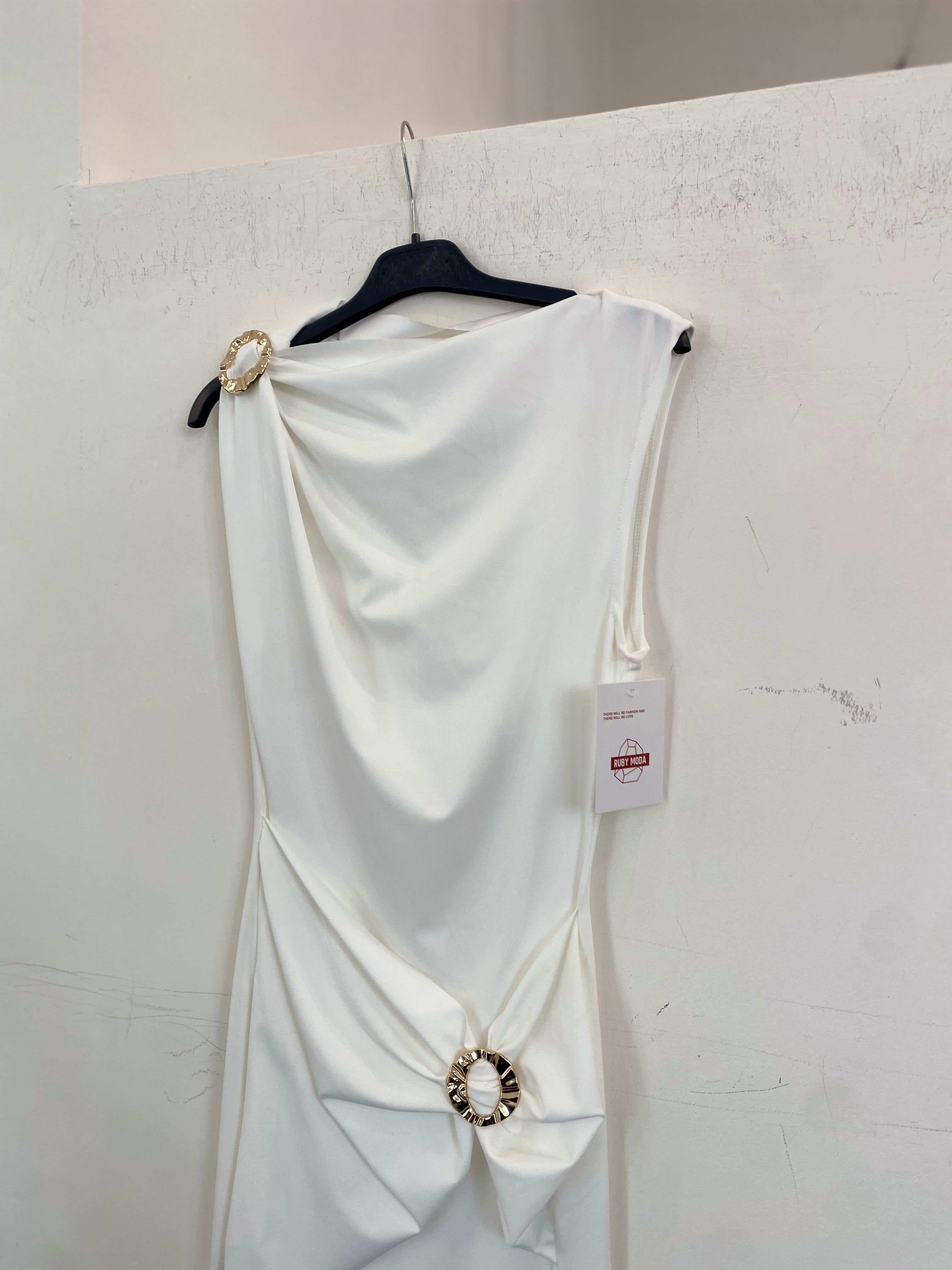 Abito in lycra con fibbie 43275