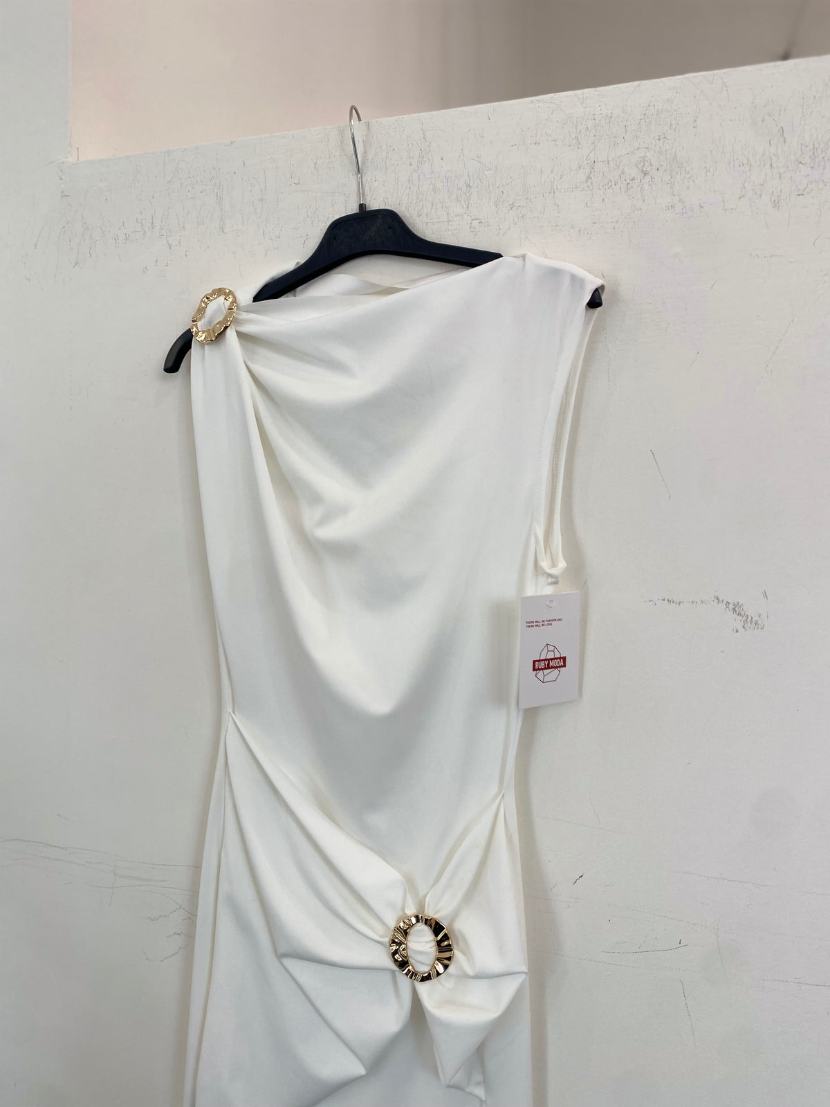 Abito in lycra con fibbie 43275