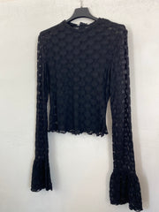 Maglia velata con fantasia ricamata 23448