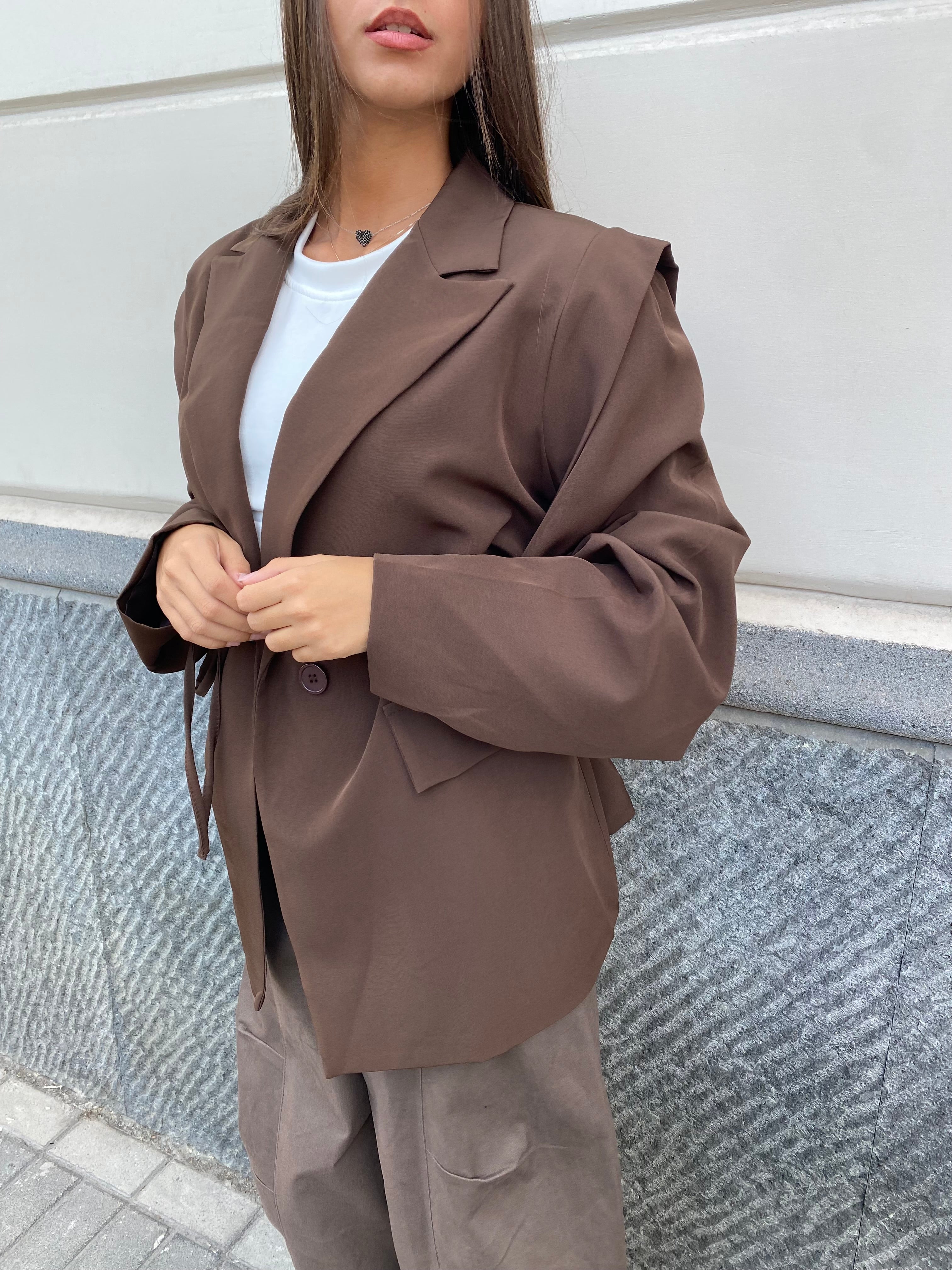 Blazer con spalline spaziali 25076