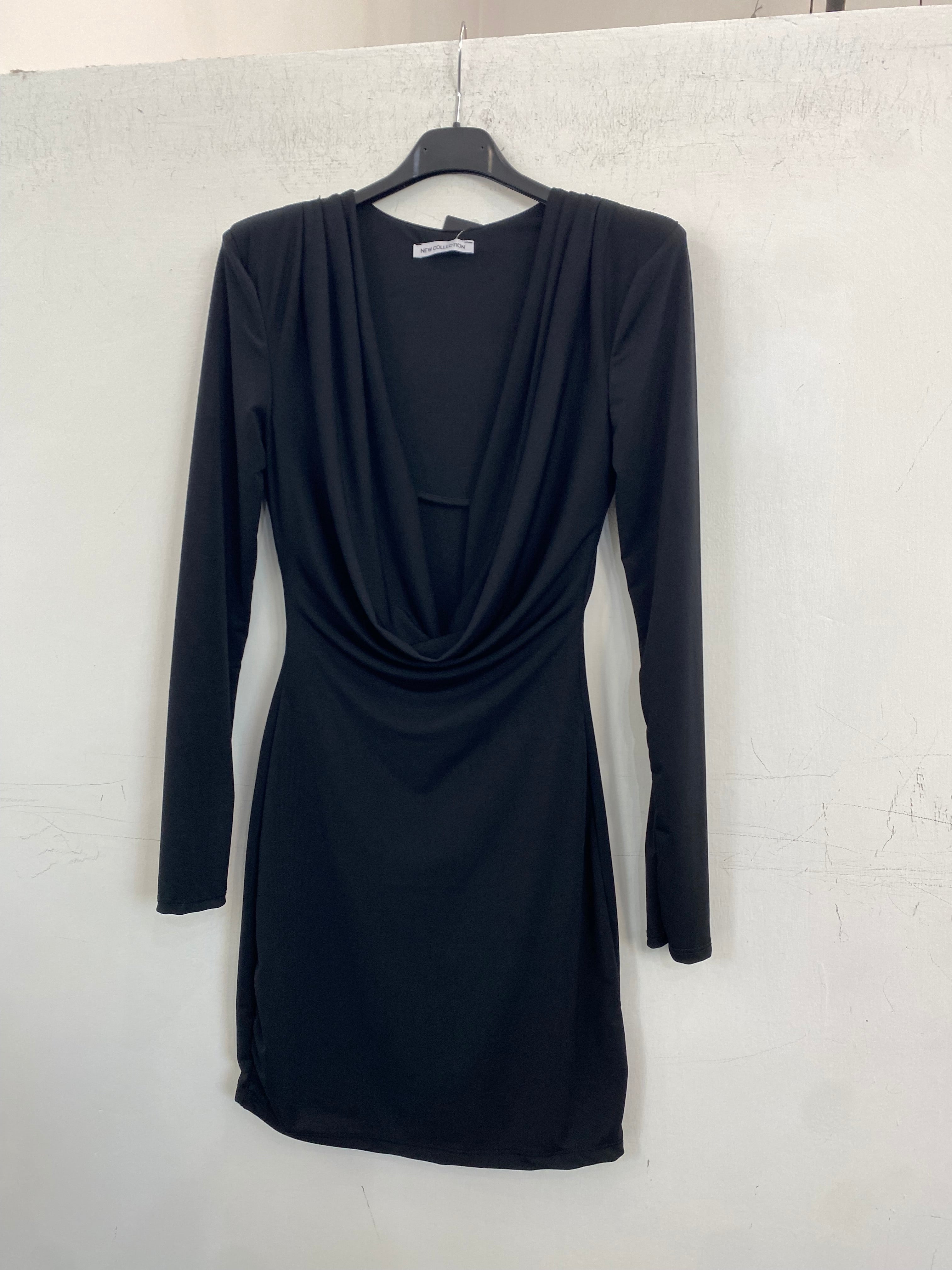 Abito corto scollo profondo 11859