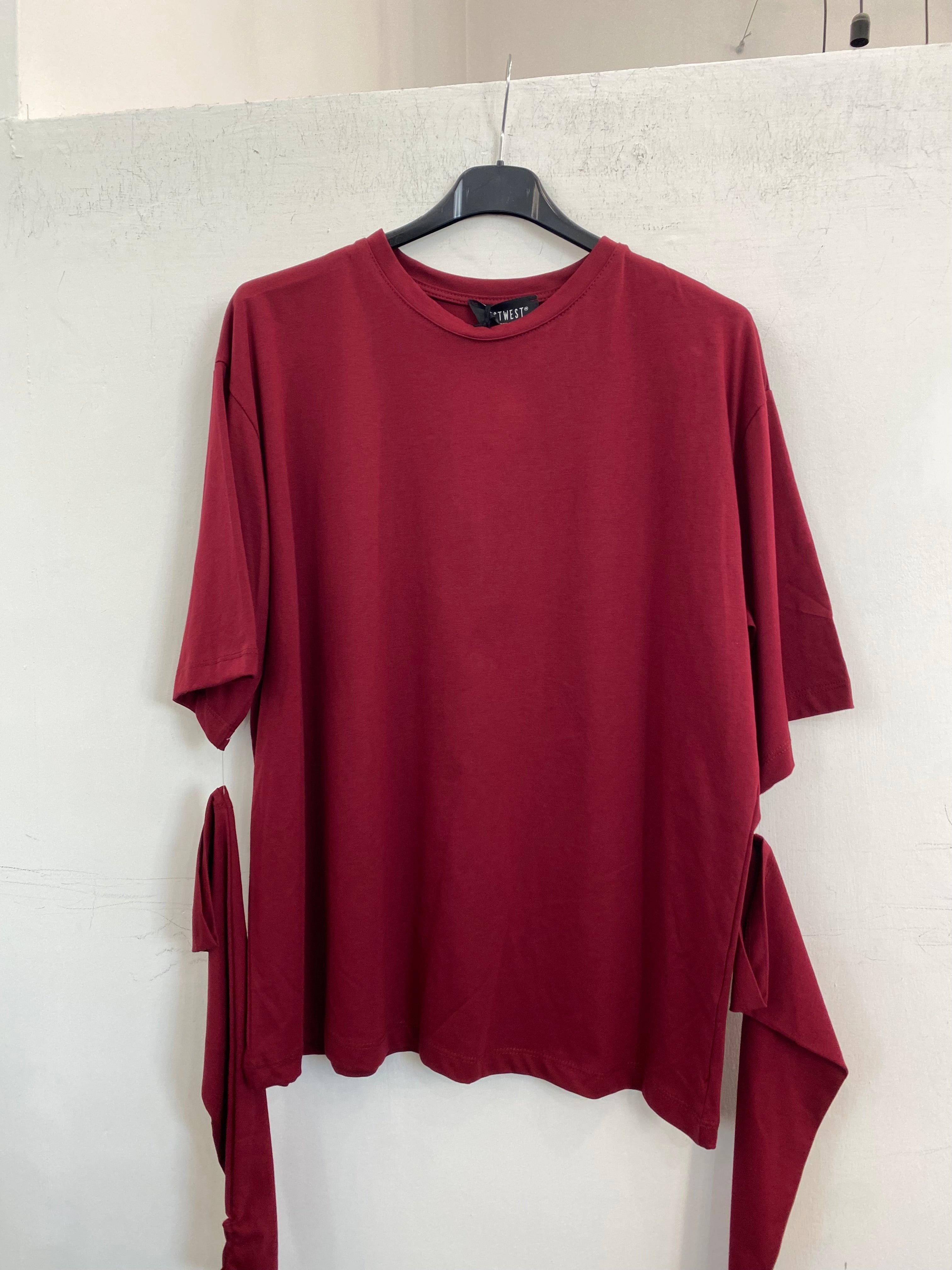 T-shirt con manicotti 366783