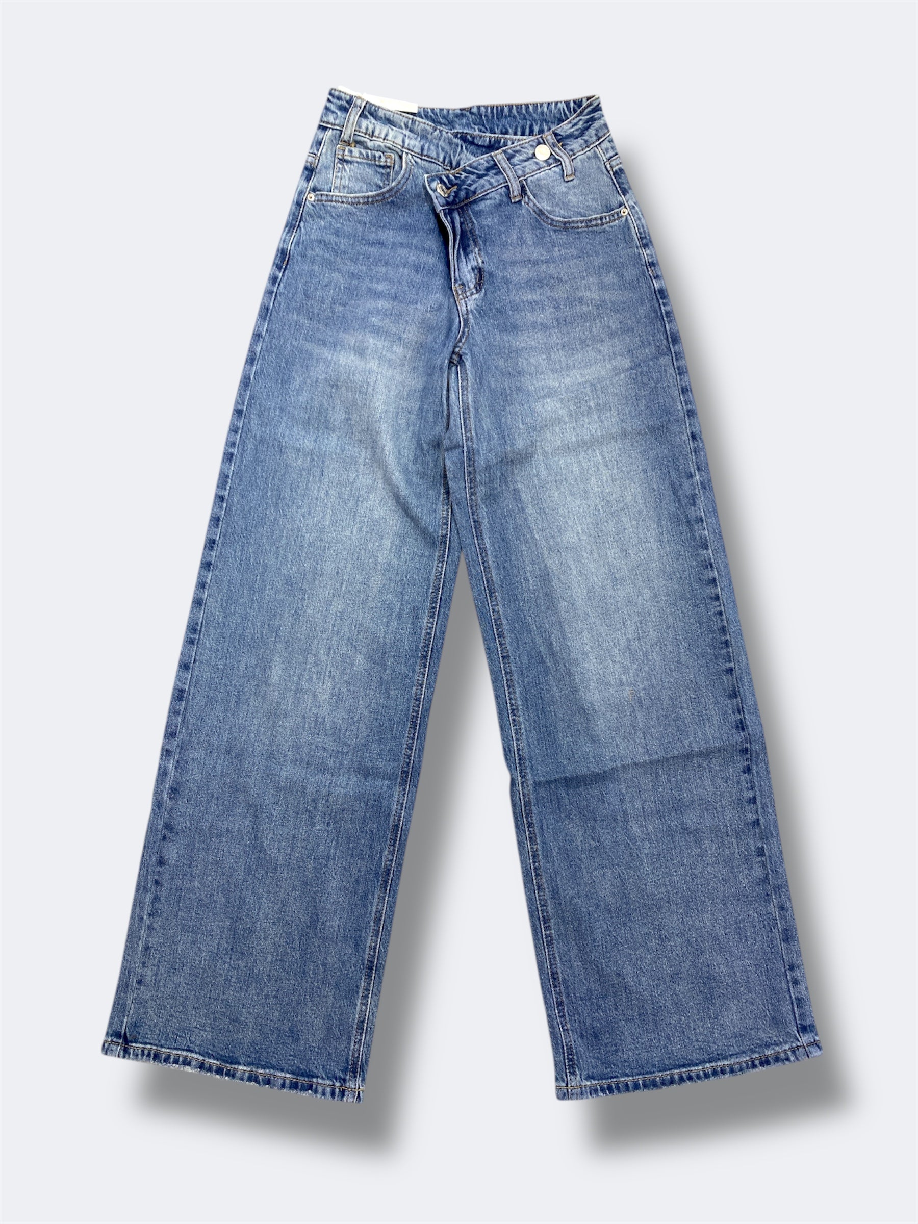 Jeans wide leg con chiusura diagonale 5881