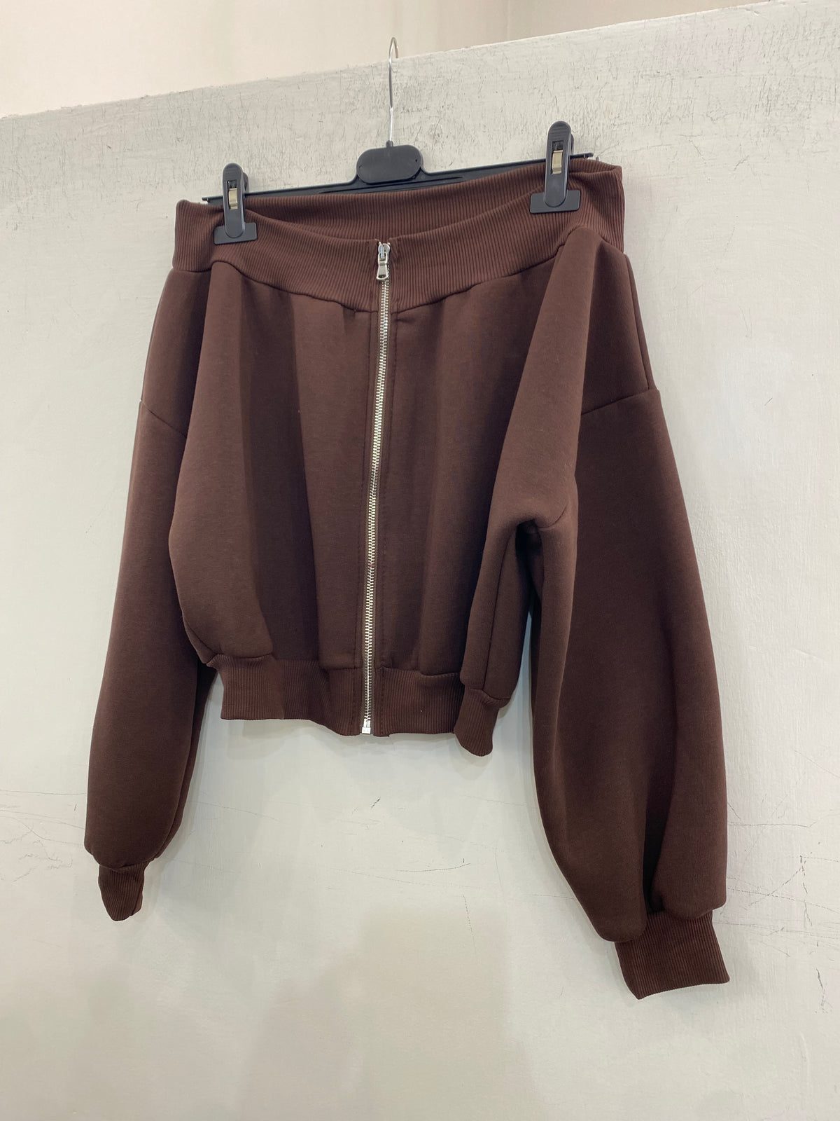 Felpa scollo a barca con zip 97101