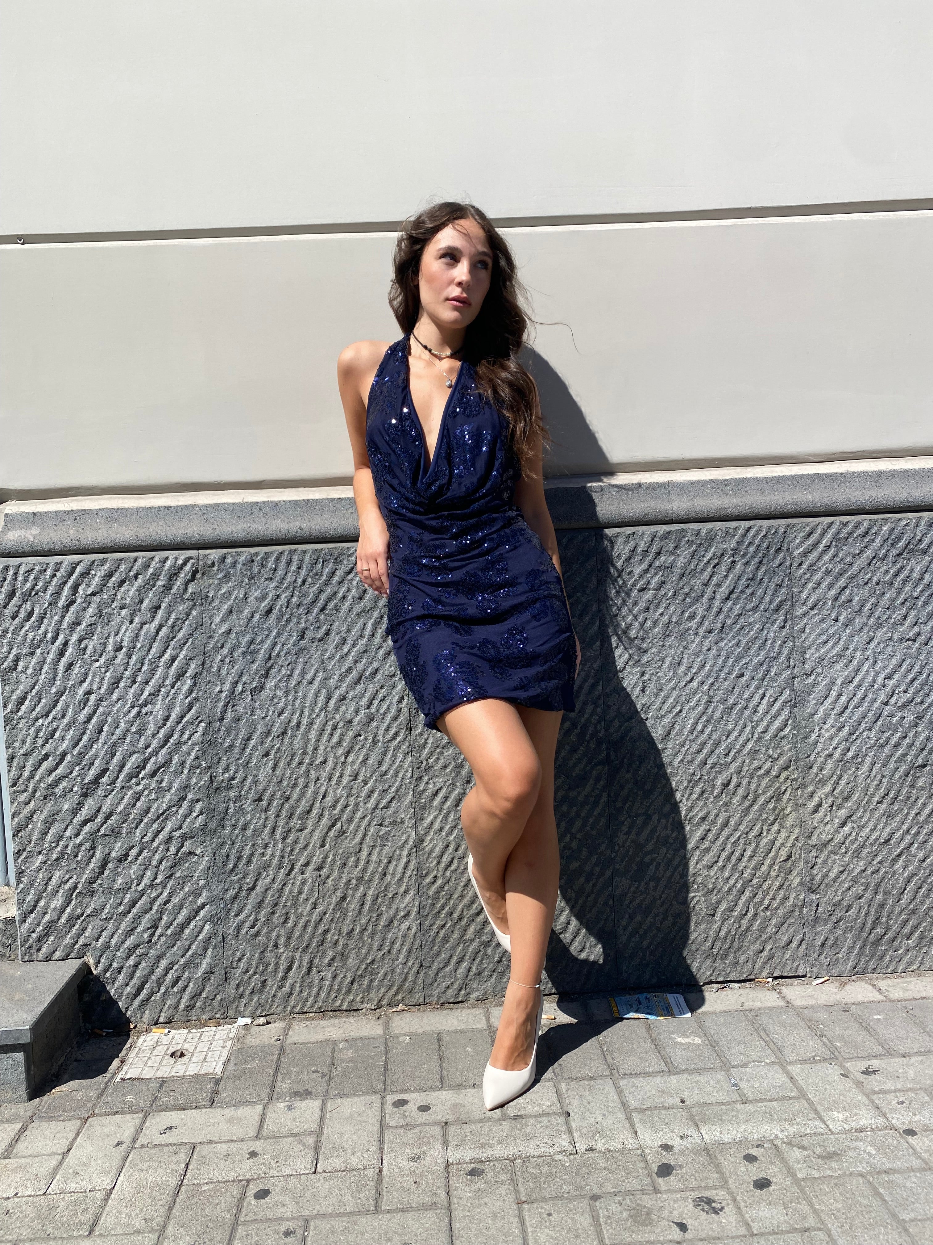 Abito con paillettes scollato dietro 120915