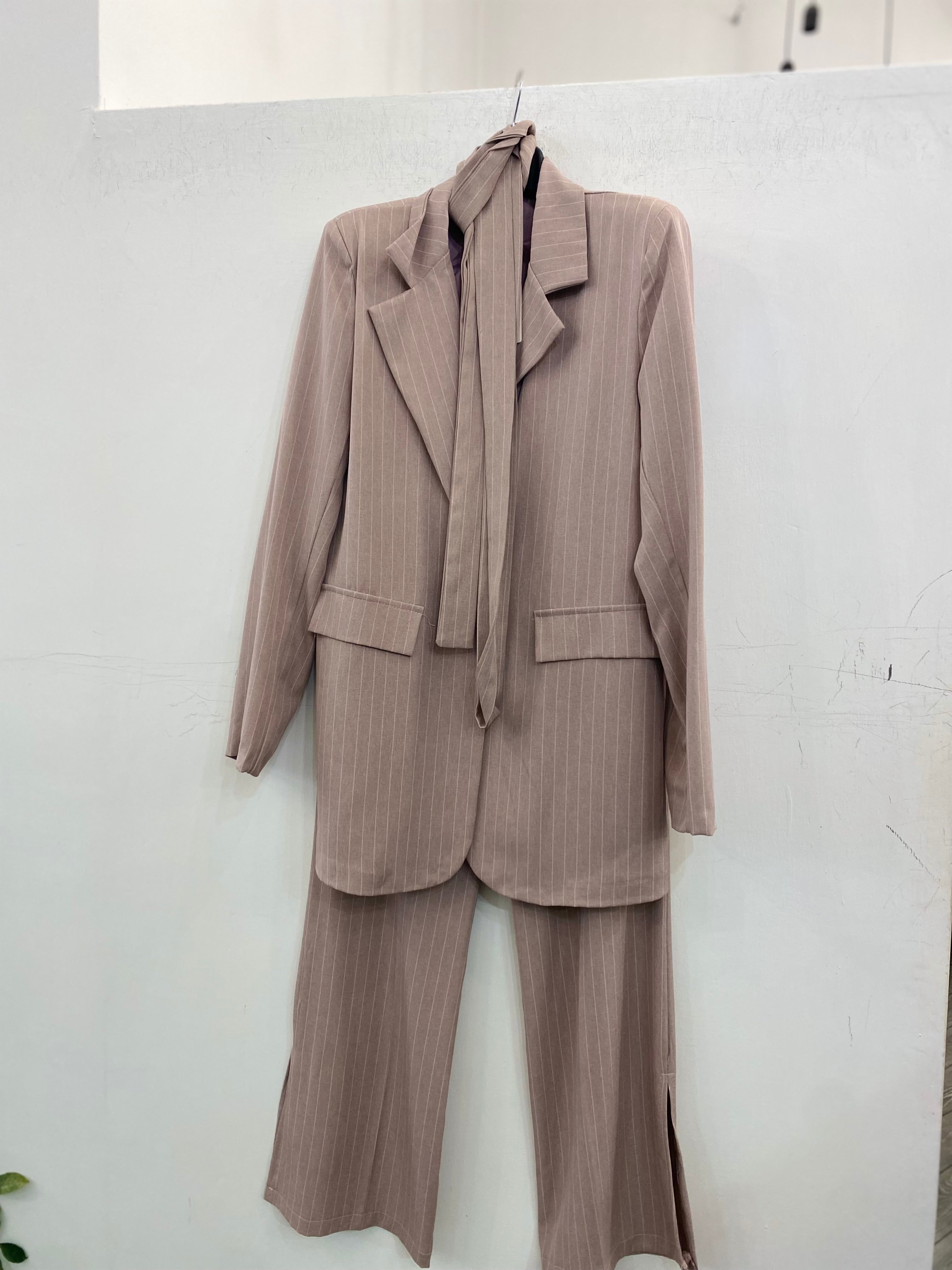Tailleur gessato Britney 30575