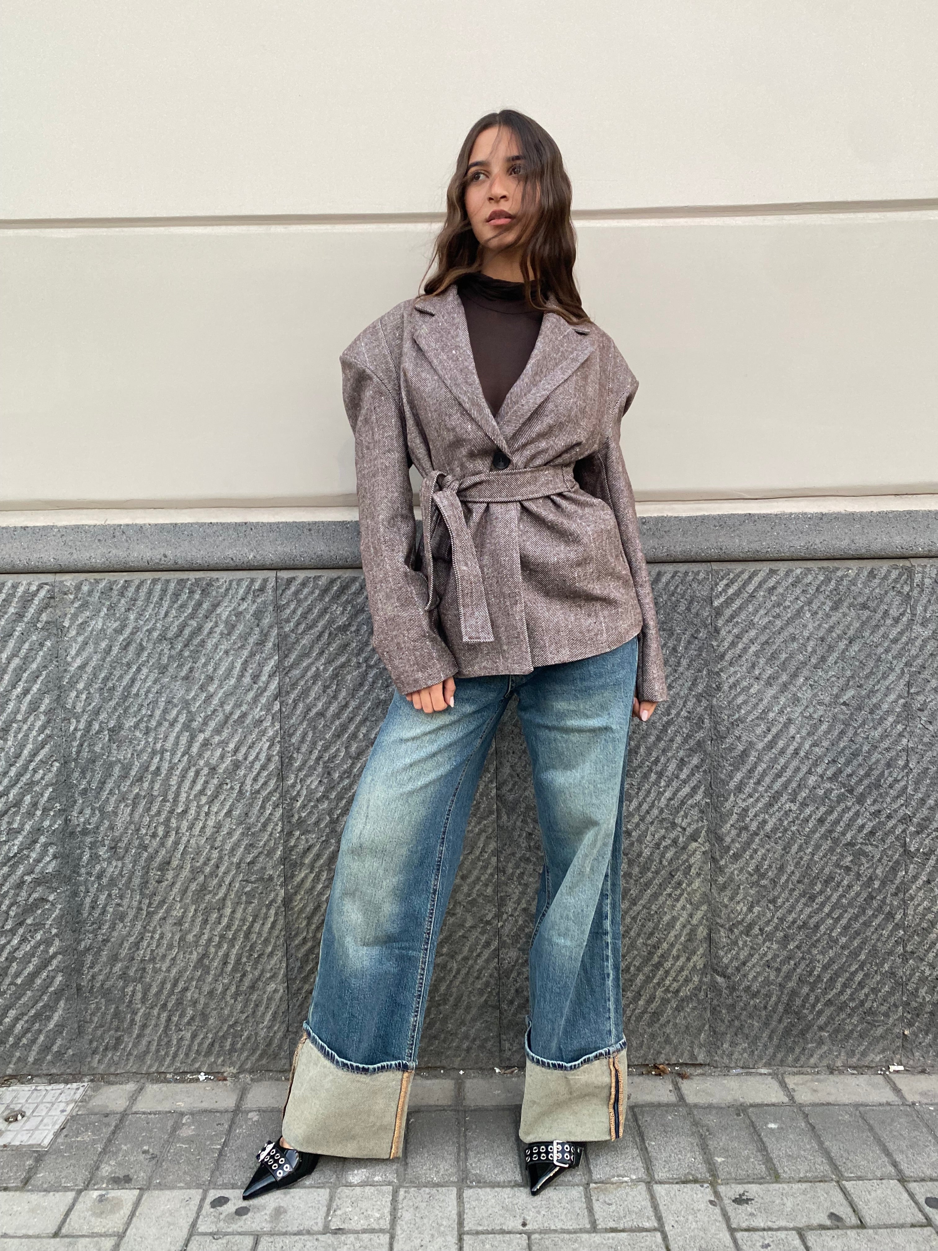 Blazer spigato con cintura in vita 251361