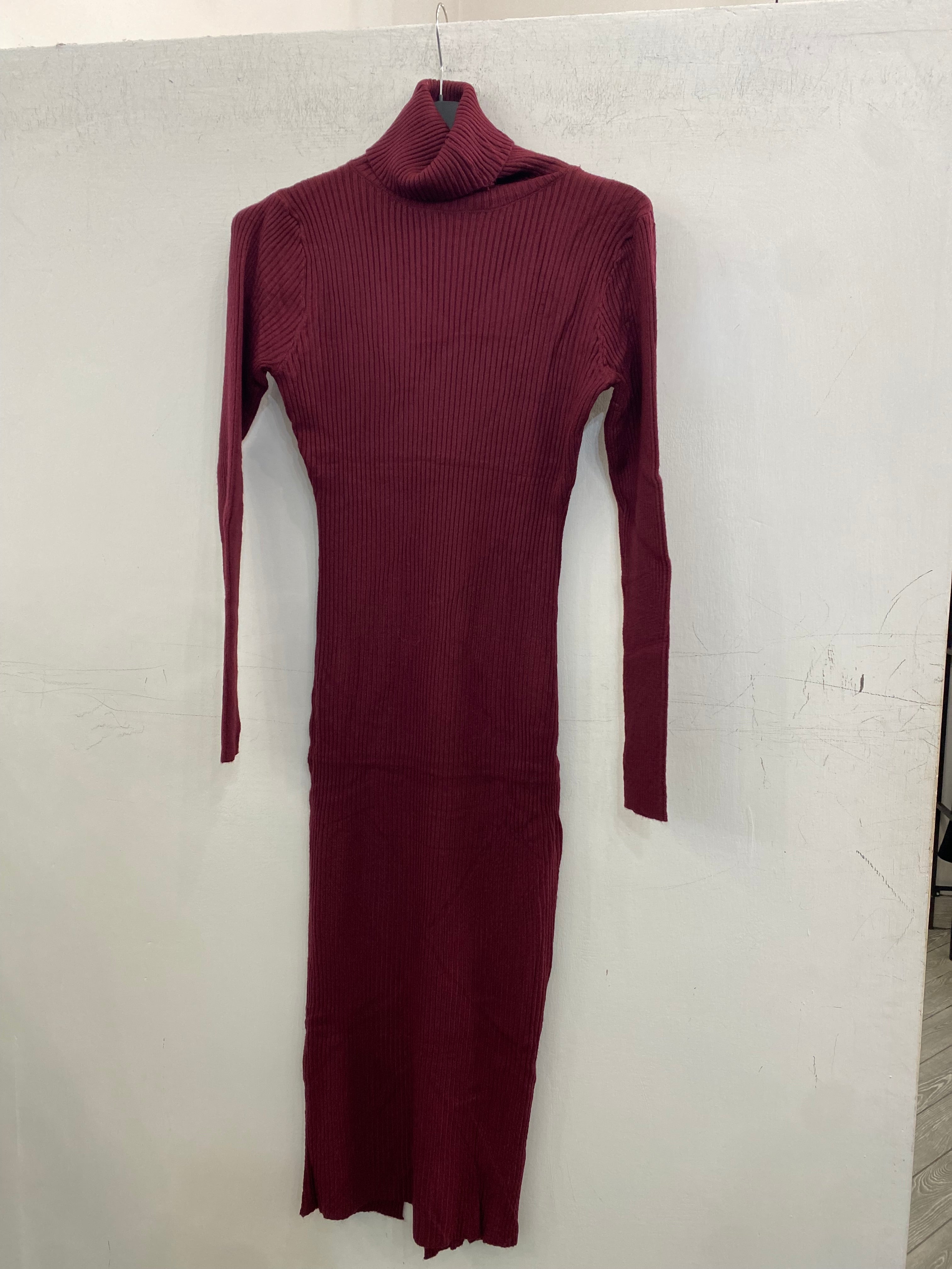 Abito di maglia a costine elasticizzato 2019