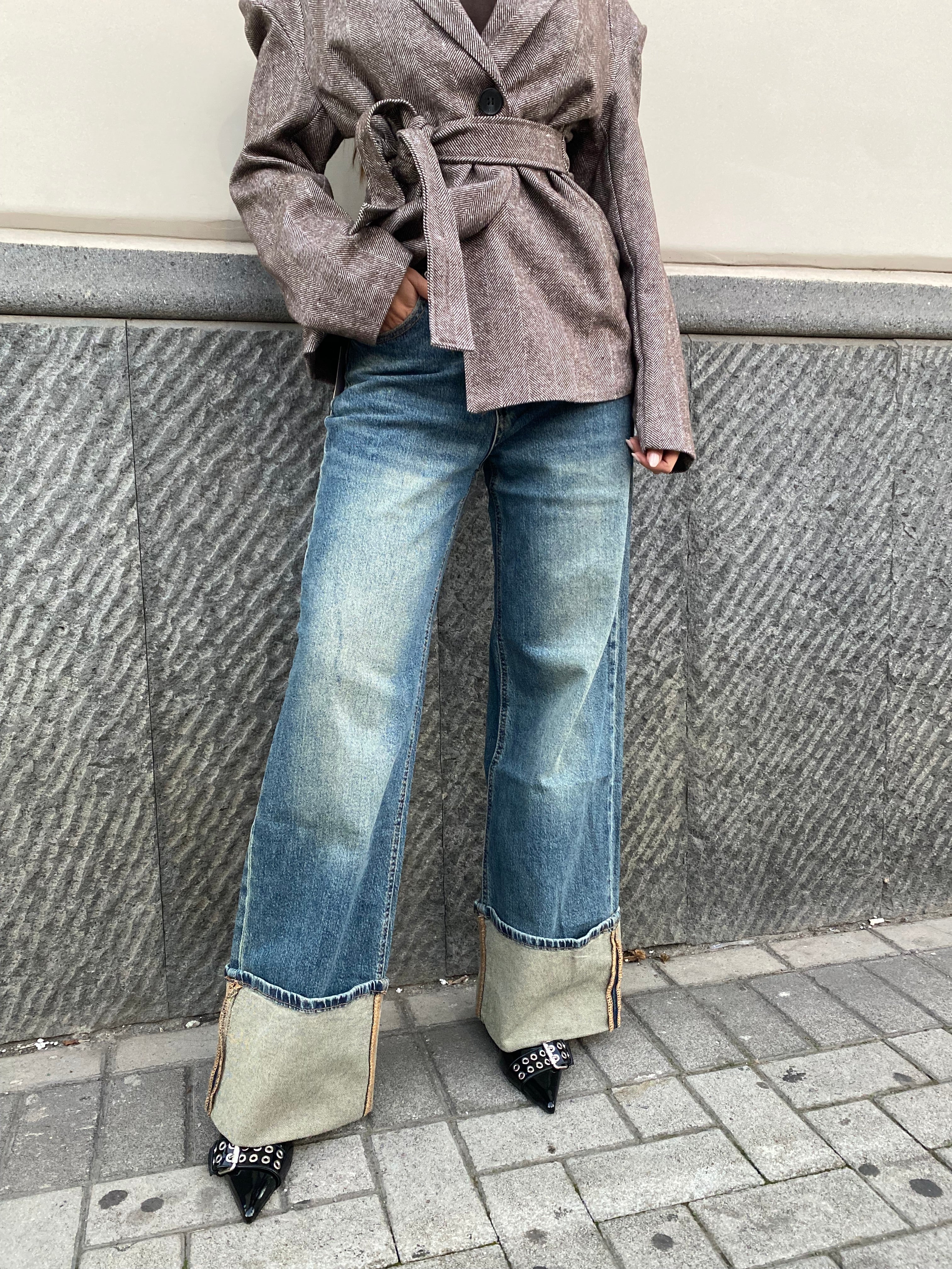 Jeans wide leg con piegone sabbiato 5028