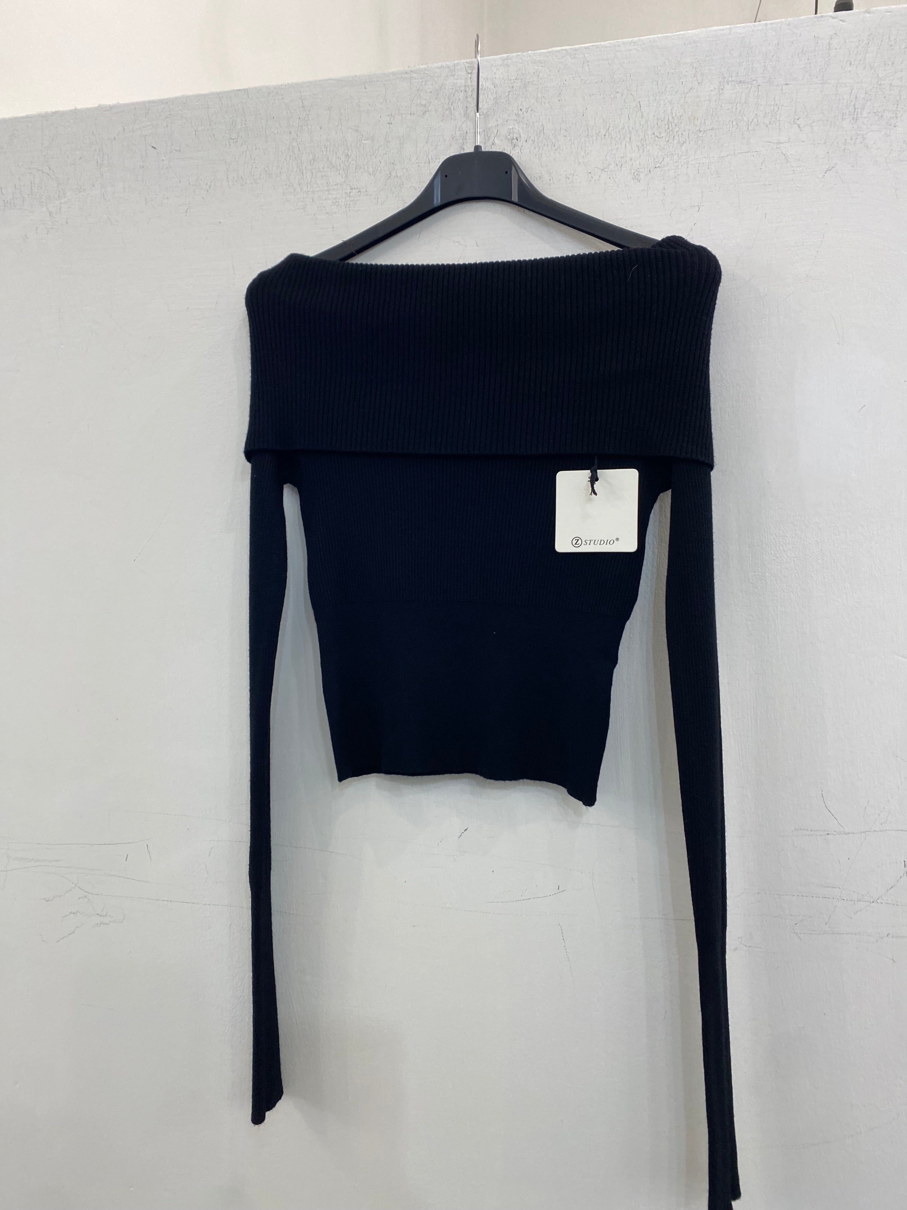 Maglione con scollo a barca 9068