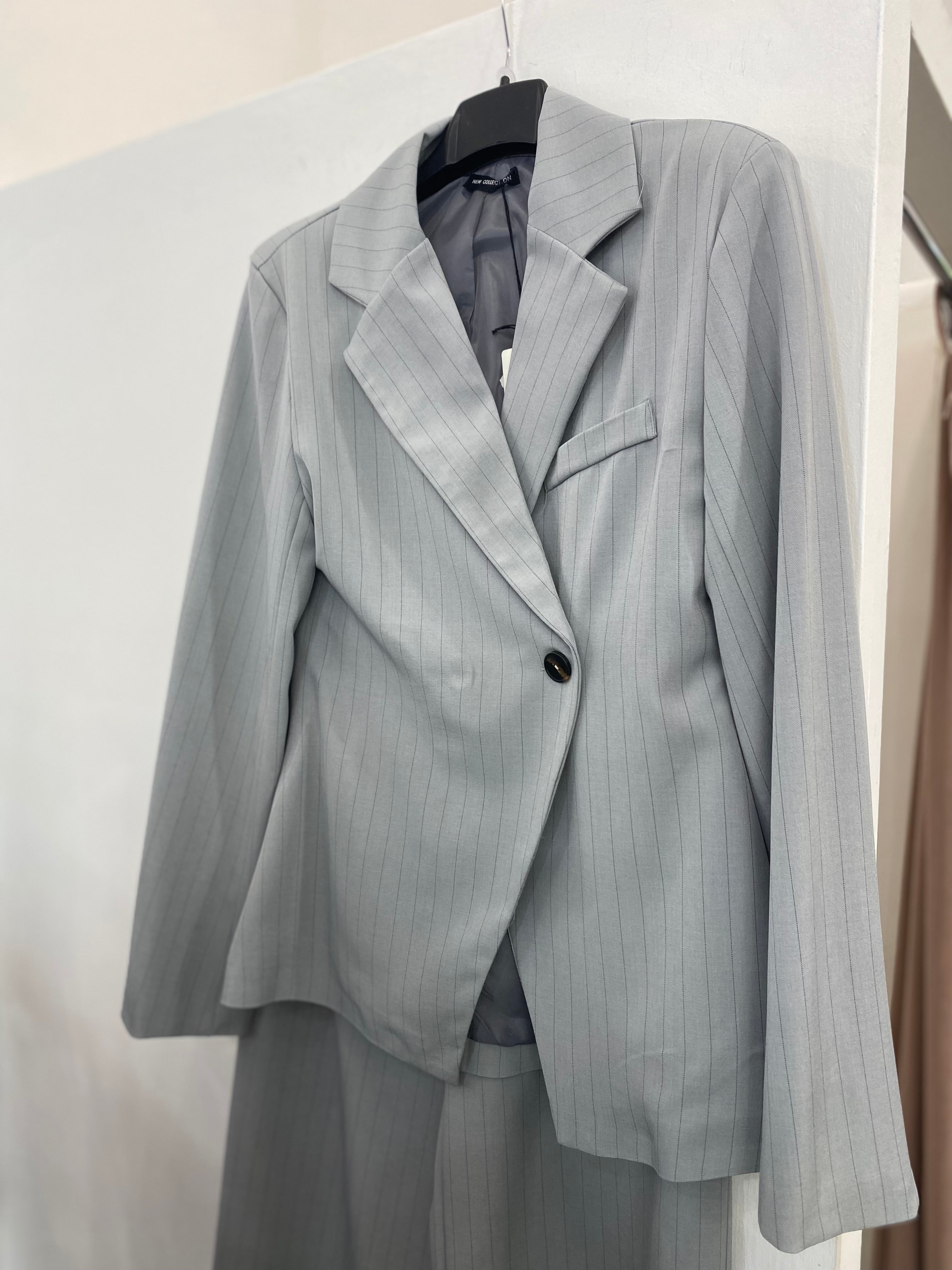 Tailleur asimmetrico 66793